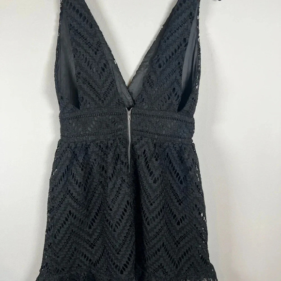 SUGAR+LIPS All My Love Women's Plunging Neck Lace Mini Dress  Black Pleats Small - Picture 10 of 13